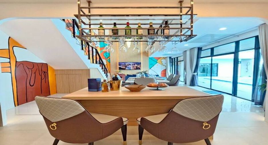 Villa en venta de 5 habitaciones en Huay Yai, Pattaya