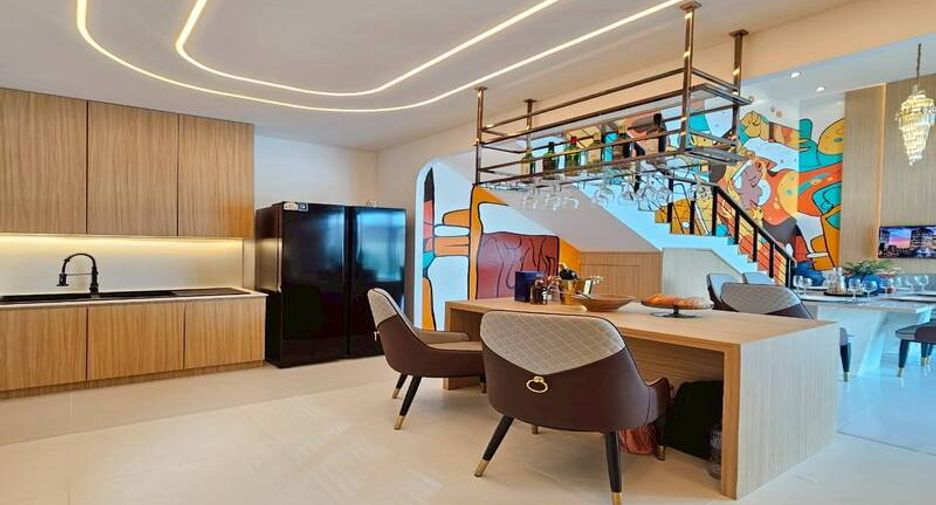 Villa en venta de 5 habitaciones en Huay Yai, Pattaya