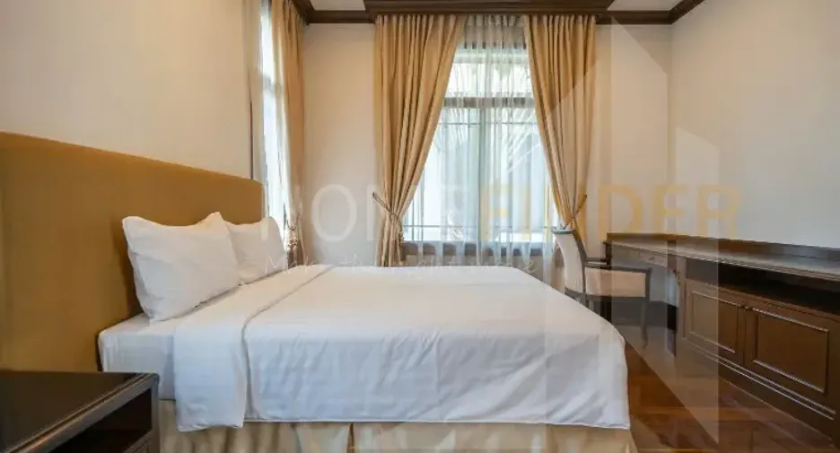 Casa en alquiler de 4 habitaciones en Sathon, Bangkok