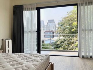 Casa en alquiler de 4 habitaciones en Sathon, Bangkok