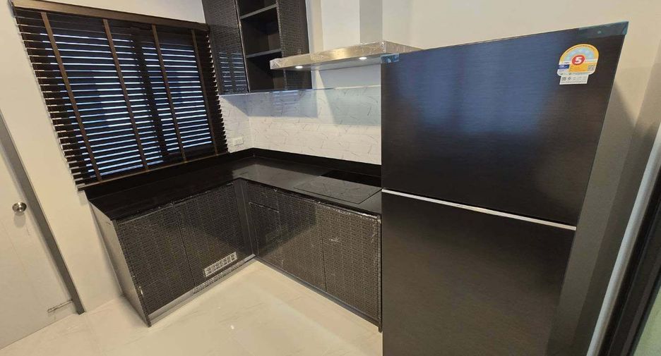 For rent 4 bedrooms house in Bang Phli, Samut Prakan