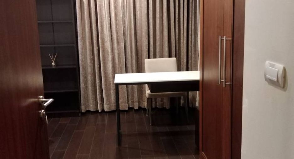 ขาย 2 ห้องนอน คอนโด ใน สาทร, กรุงเทพฯ