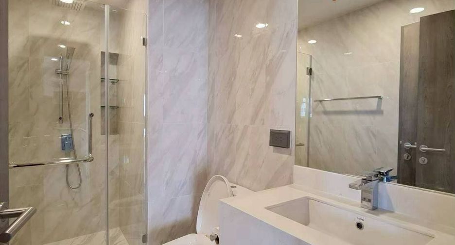 For rent 2 bedrooms condo in Khlong Toei, Bangkok