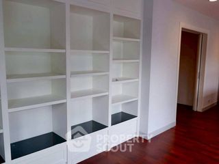 For rent 5 bedrooms house in Saphan Sung, Bangkok