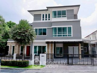 For rent 5 bedrooms house in Saphan Sung, Bangkok