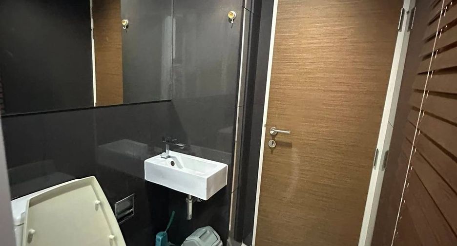 For sale 1 bed condo in Phaya Thai, Bangkok