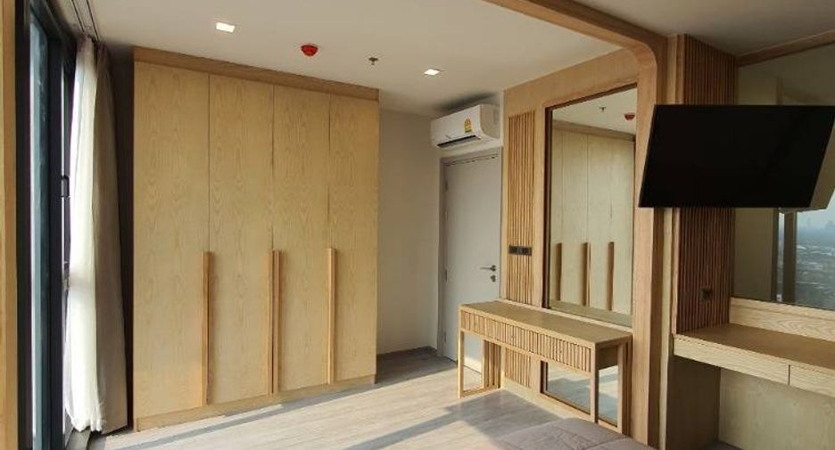 For sale 1 bed condo in Phra Khanong, Bangkok