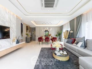 For sale 4 bedrooms house in Don Mueang, Bangkok