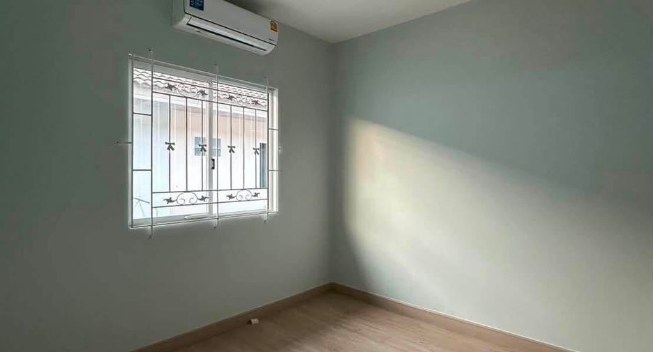 À vendre 3 chambres maison de ville à Thalang, Phuket