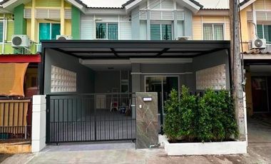 For sale 3 bedrooms townhouse in Thalang, Phuket