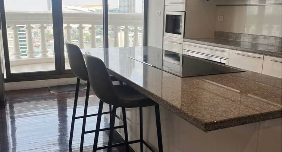 For sale 2 bedrooms condo in Bang Rak, Bangkok