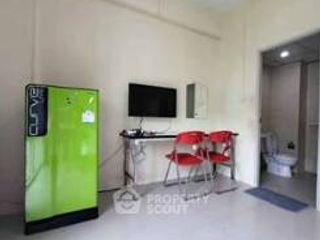 出售 8 卧室 联排别墅 在 Mueang Chon Buri, Chon Buri