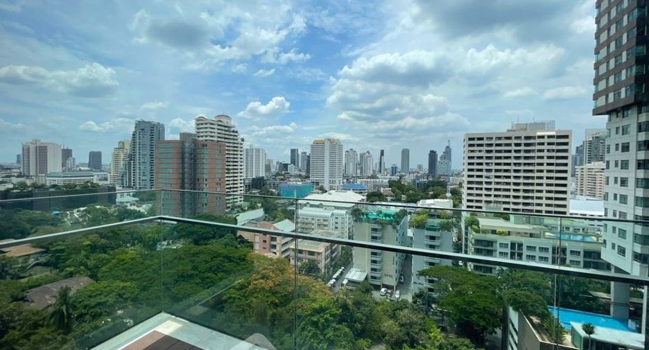 For sale 2 bedrooms condo in Khlong Toei, Bangkok