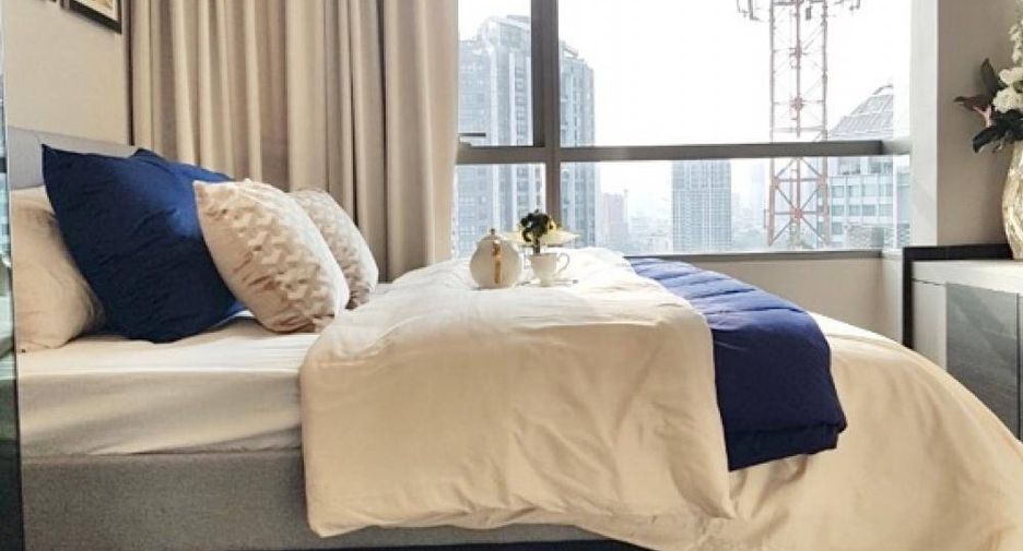 For sale 1 bed condo in Khlong Toei, Bangkok