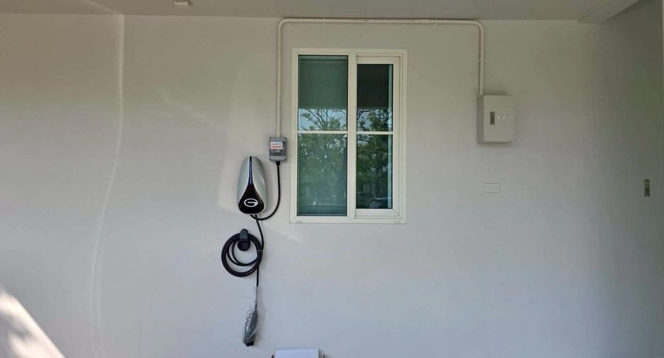 For rent 4 bedrooms house in Bang Phli, Samut Prakan