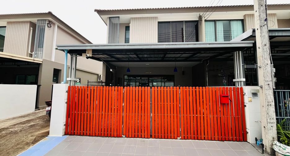 For rent 3 bedrooms townhouse in Kathu, Phuket