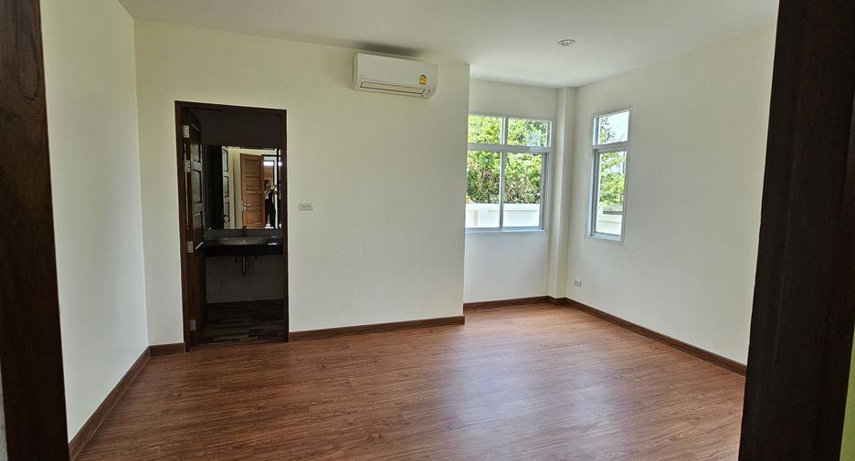 For sale 6 bedrooms house in Doi Saket, Chiang Mai