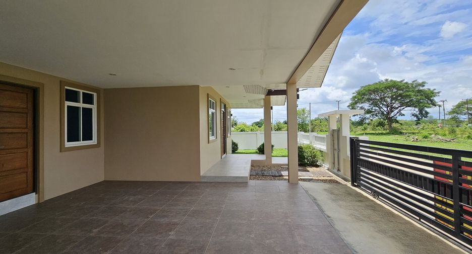 For sale 6 bedrooms house in Doi Saket, Chiang Mai