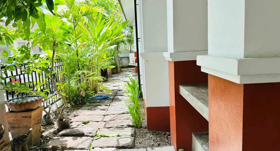 For rent 2 bedrooms house in Hang Dong, Chiang Mai