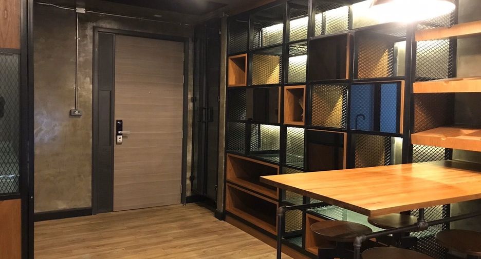 For sale 2 bedrooms condo in Sathon, Bangkok