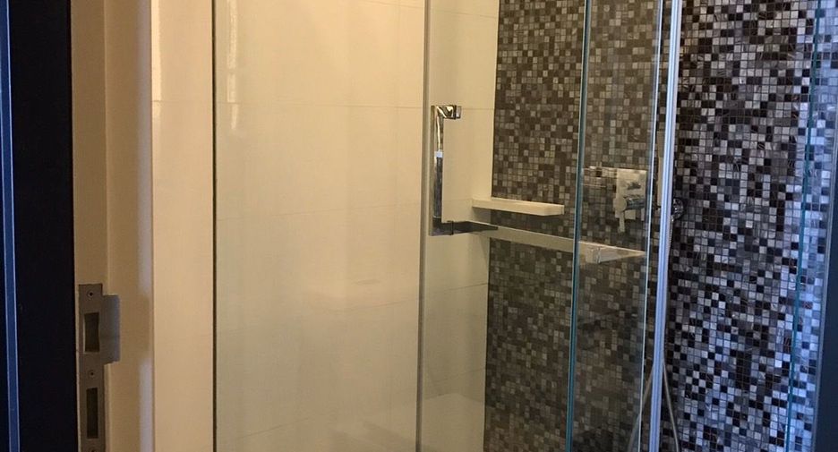 For sale 2 bedrooms condo in Sathon, Bangkok
