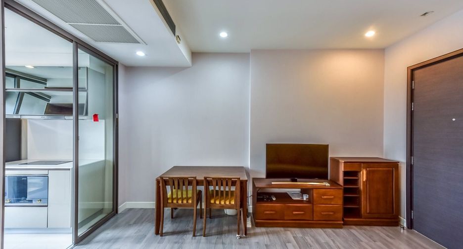 À vendre et à louer 1 chambre condo à Bang Rak, Bangkok