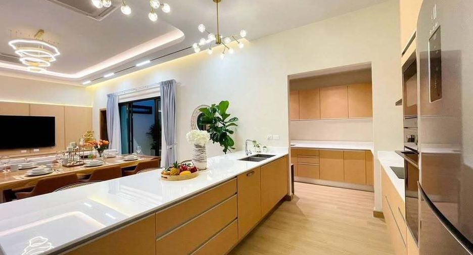 For sale 3 bedrooms villa in Thalang, Phuket