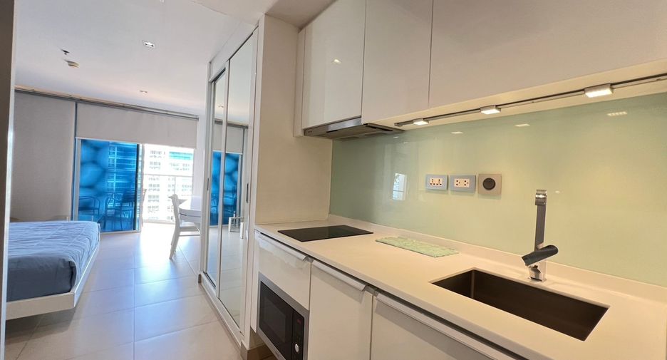 Condo en alquiler de 2 habitaciones en East Pattaya, Pattaya