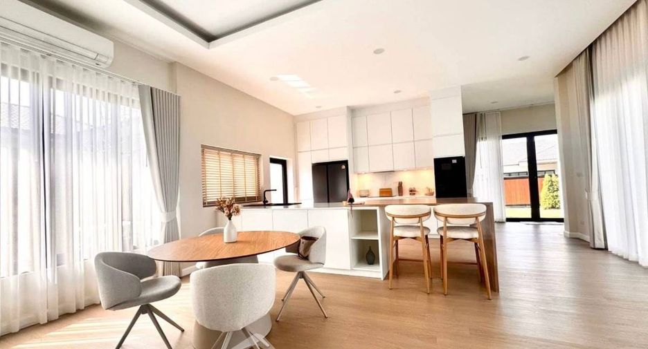 À vendre 3 chambres villa à East Pattaya, Pattaya