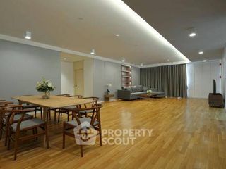 À louer 3 chambres appartement à Watthana, Bangkok