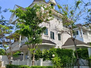 For rent 4 bedrooms house in Bang Na, Bangkok