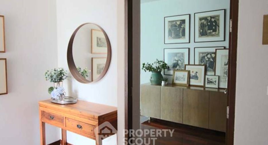 For rent 4 bedrooms apartment in Sathon, Bangkok