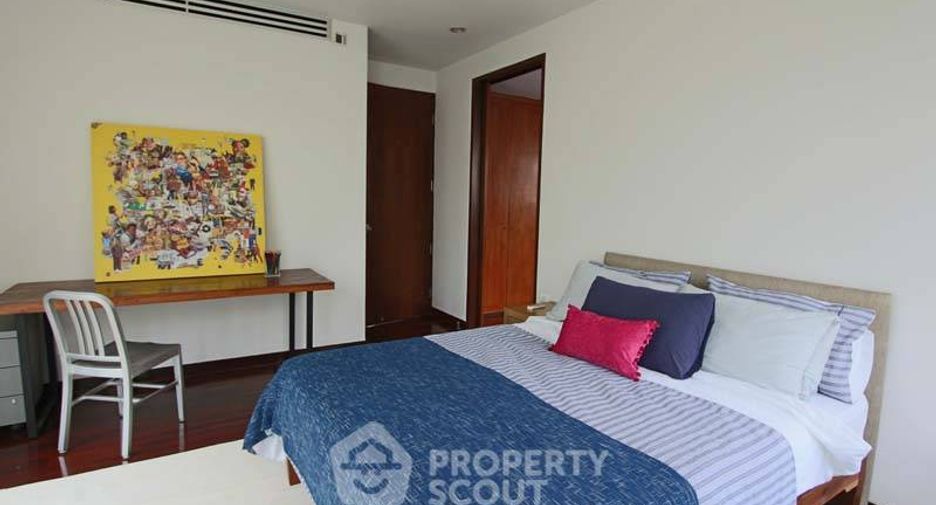 For rent 4 bedrooms apartment in Sathon, Bangkok