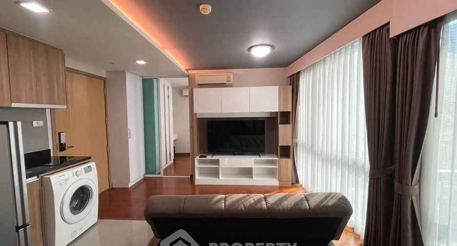 For rent 2 bedrooms condo in Watthana, Bangkok