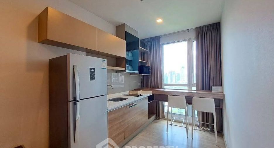 Condo en alquiler de 1 habitaciones en Phra Khanong, Bangkok