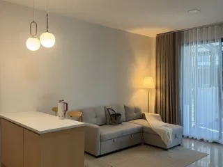 Casa adosada en alquiler de 3 habitaciones en Bang Phli, Samut Prakan