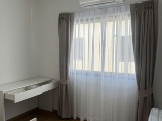 Casa adosada en alquiler de 3 habitaciones en Bang Phli, Samut Prakan