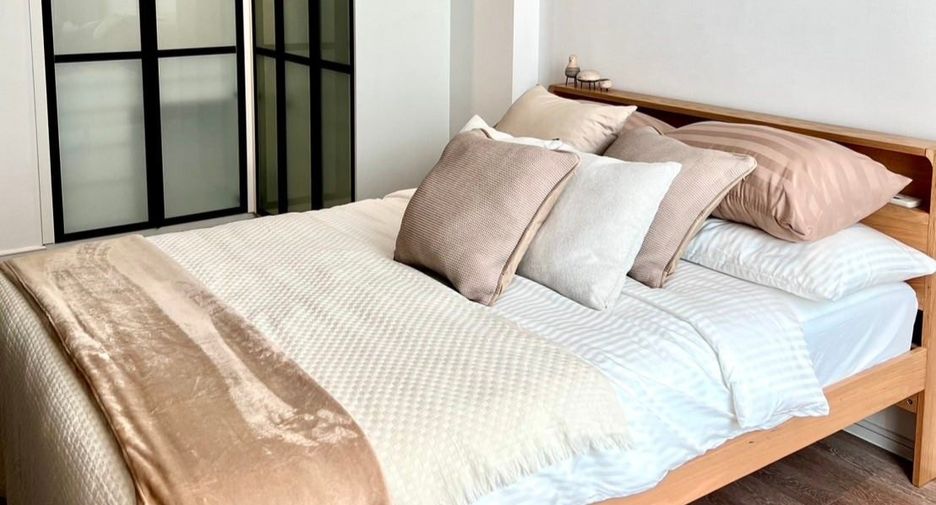 For rent 1 bed condo in Khlong Toei, Bangkok