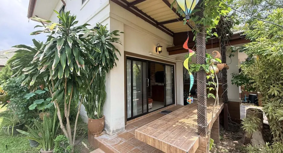 Villa zum Kauf mit 4 Zimmer in Huay Yai, Pattaya