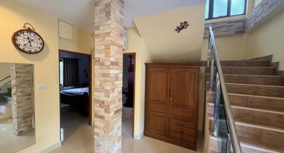 Villa zum Kauf mit 4 Zimmer in Huay Yai, Pattaya