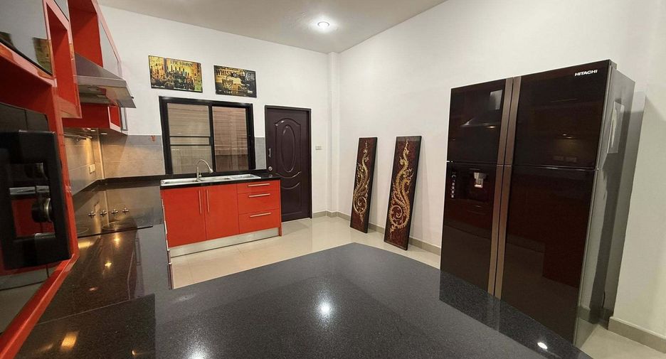 À vendre 3 chambres villa à Huay Yai, Pattaya