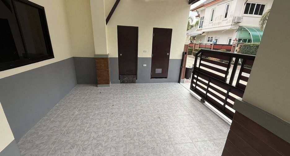 À vendre 3 chambres villa à Huay Yai, Pattaya