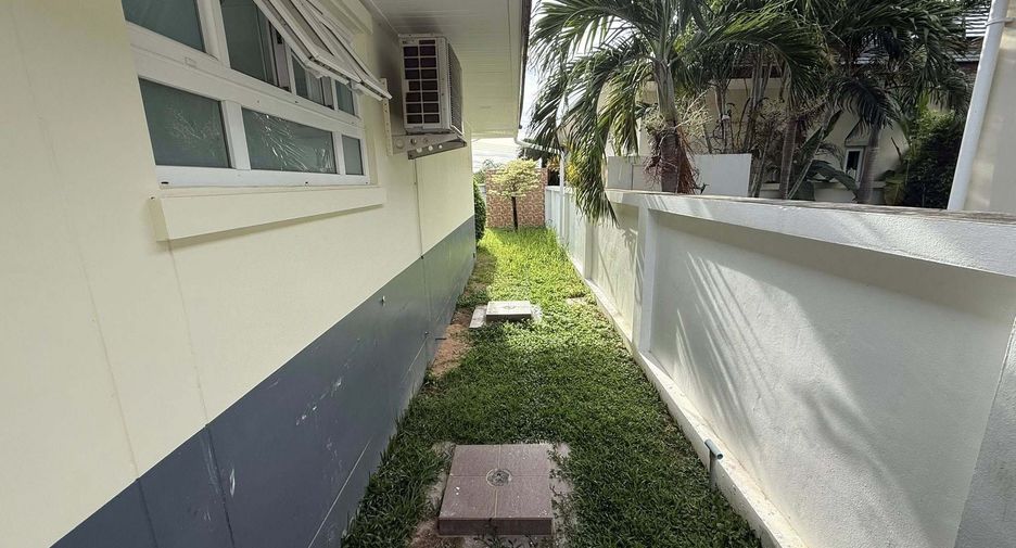 Villa en venta de 4 habitaciones en Huay Yai, Pattaya