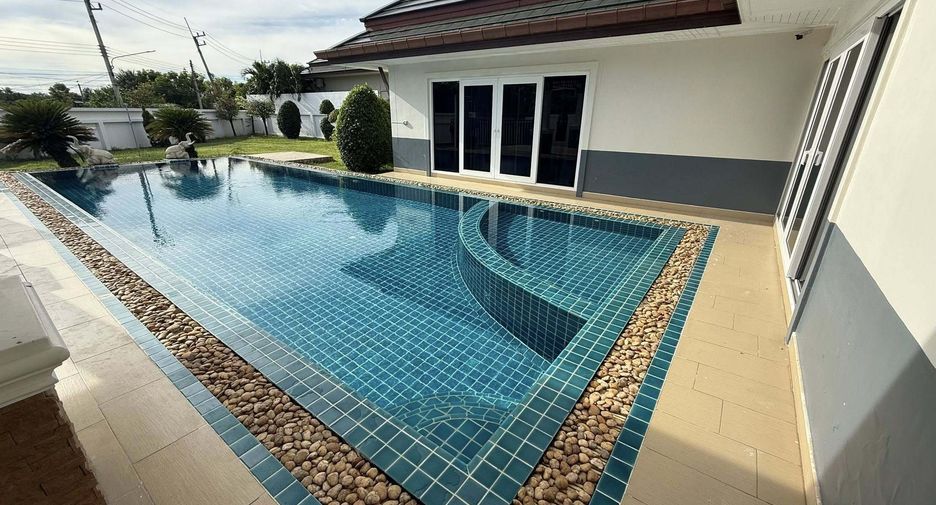 Villa en venta de 4 habitaciones en Huay Yai, Pattaya