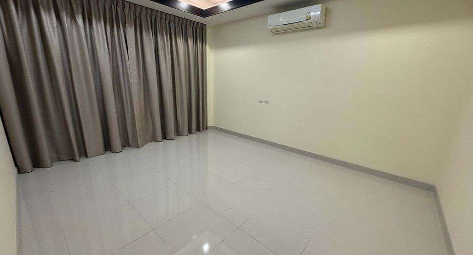 Villa en venta de 4 habitaciones en Huay Yai, Pattaya
