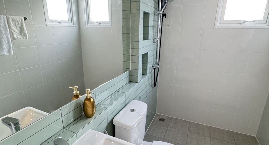 For rent 4 bedrooms house in Sai Mai, Bangkok