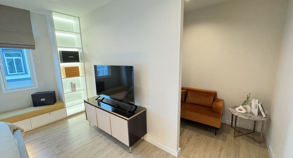 For rent 4 bedrooms house in Sai Mai, Bangkok