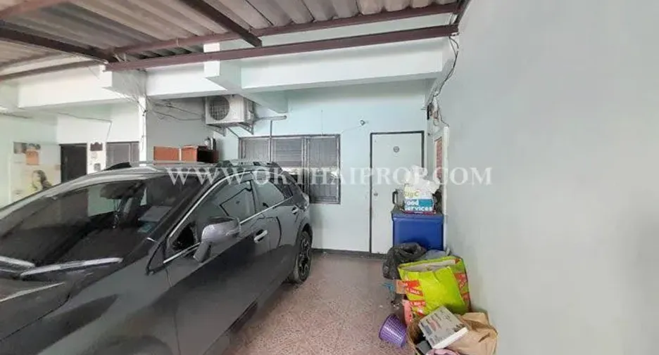 For sale 4 ベッドルーム townhouse in Pak Kret, Nonthaburi