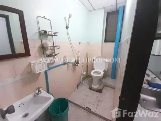 Продажа 4 спальни таунхаус в Pak Kret, Нонтабури