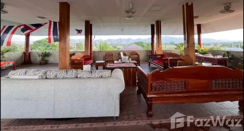À vendre 4 chambres maison à Mueang Lampang, Lampang